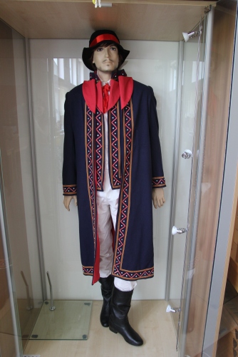 Męski strój powiślański w Pracowni Haftu w Pastwie, fot. A. Paprot-Wielopolska 2018